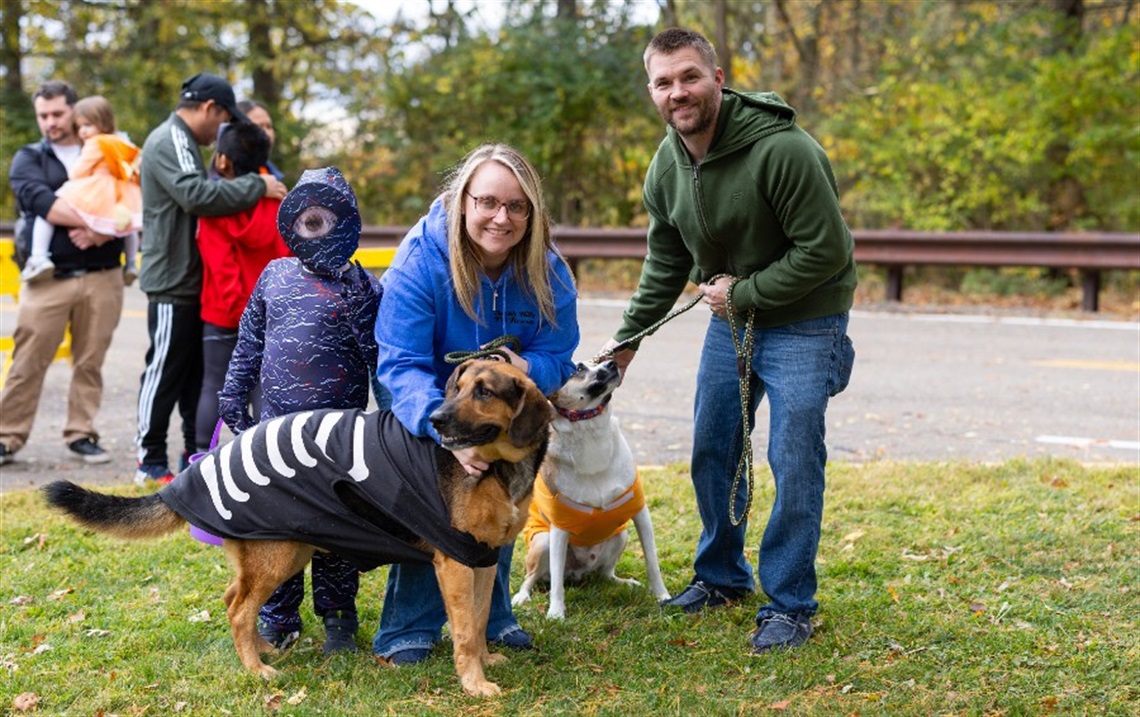 Howl-o-ween Dogs