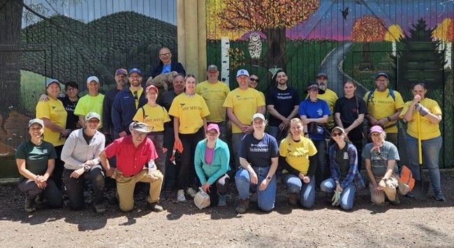 BNY Mellon Volunteers.jpg